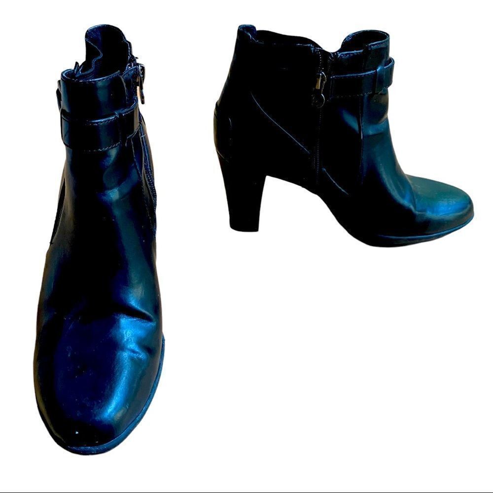 Etienne Aigner Vintage Ankle Boots 3” Heels Black Sz 9